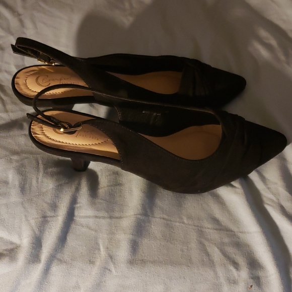 Women shoes - Picture 2 of 4